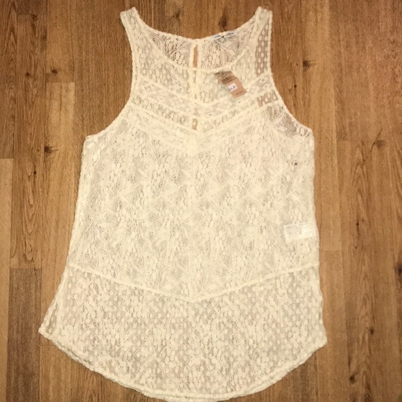 American Eagle Outfitters Tops - - American Eagle Shirt / Top Cream White Size M